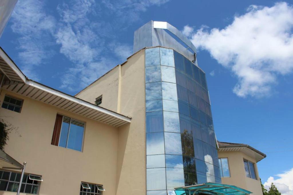 Royal City Dubai Complex Kisumu Bagian luar foto