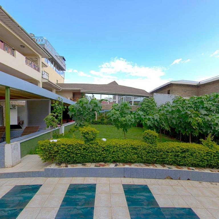 Royal City Dubai Complex Kisumu Bagian luar foto