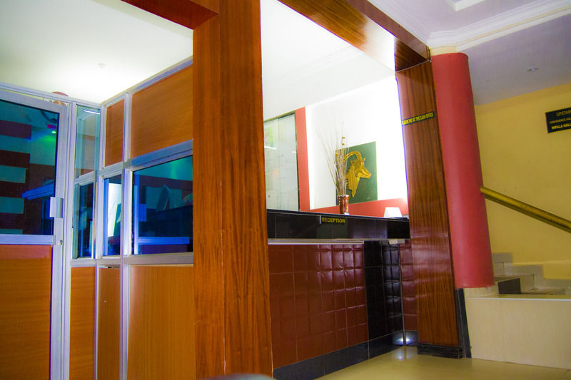 Royal City Dubai Complex Kisumu Bagian luar foto