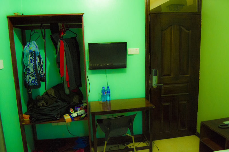 Royal City Dubai Complex Kisumu Bagian luar foto