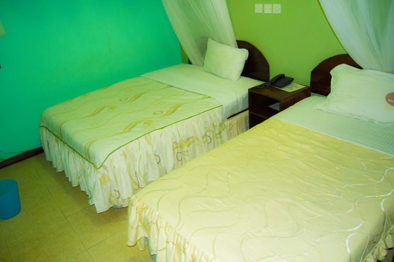 Royal City Dubai Complex Kisumu Bagian luar foto