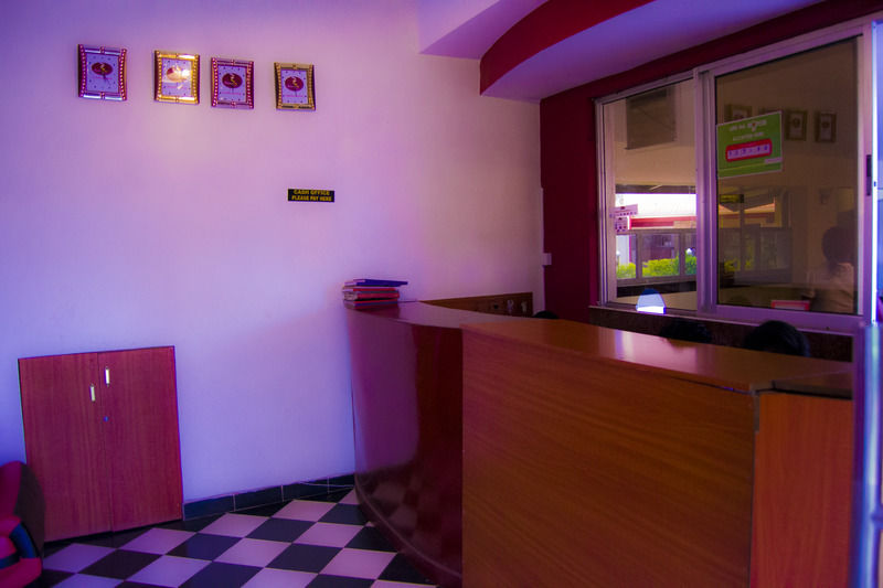 Royal City Dubai Complex Kisumu Bagian luar foto