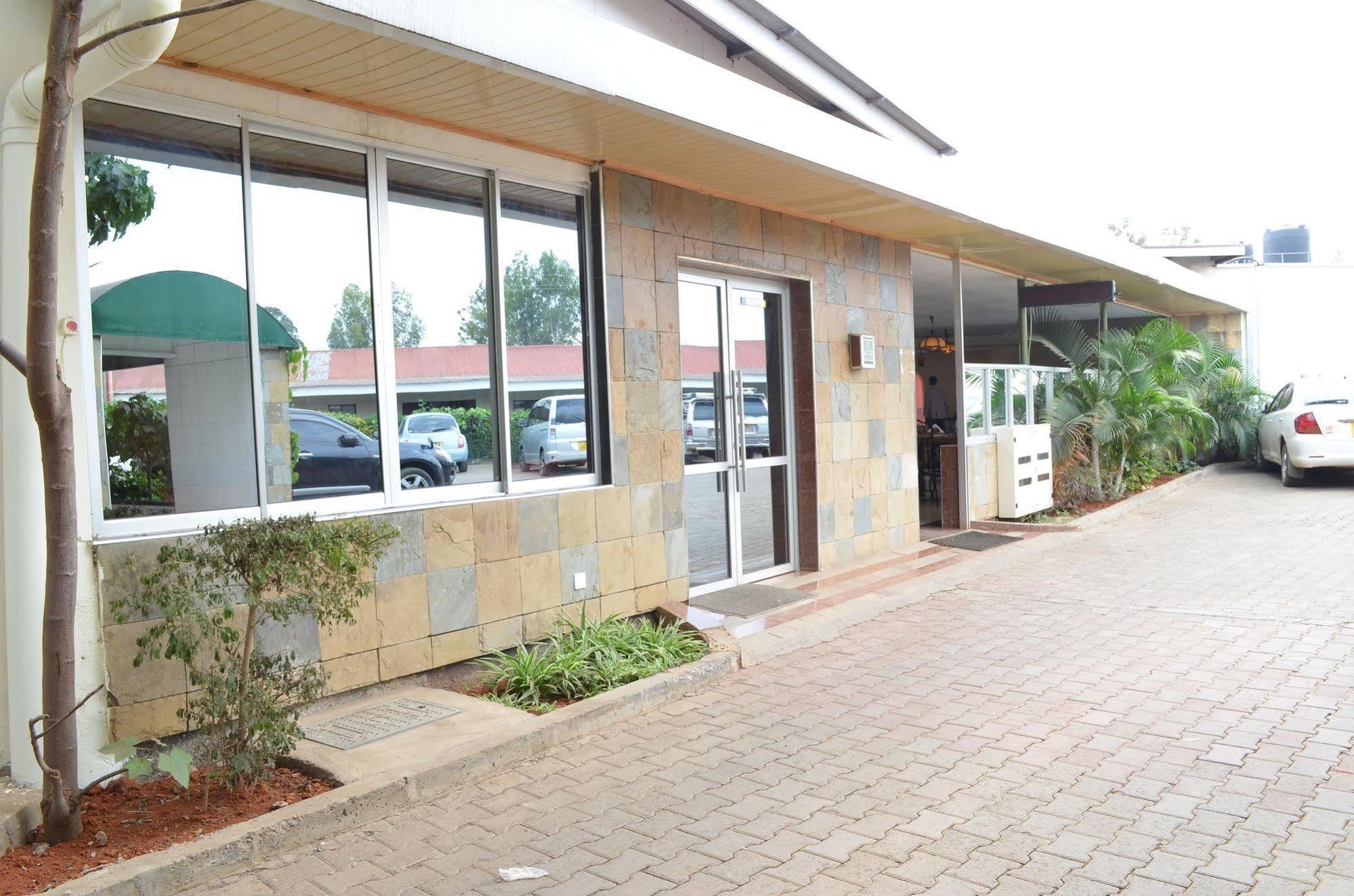 Royal City Dubai Complex Kisumu Bagian luar foto