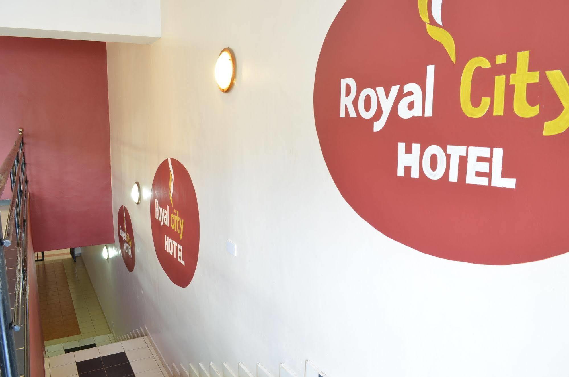 Royal City Dubai Complex Kisumu Bagian luar foto